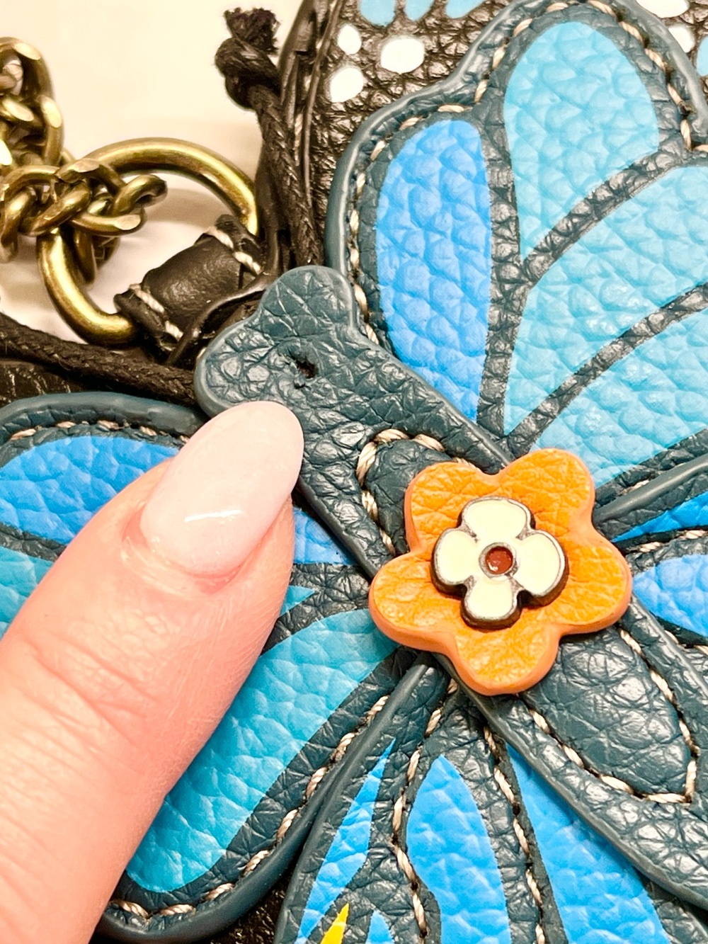 Chala Butterfly Appliqué Key Fob Coin Purse EUC - Picture 3 of 3